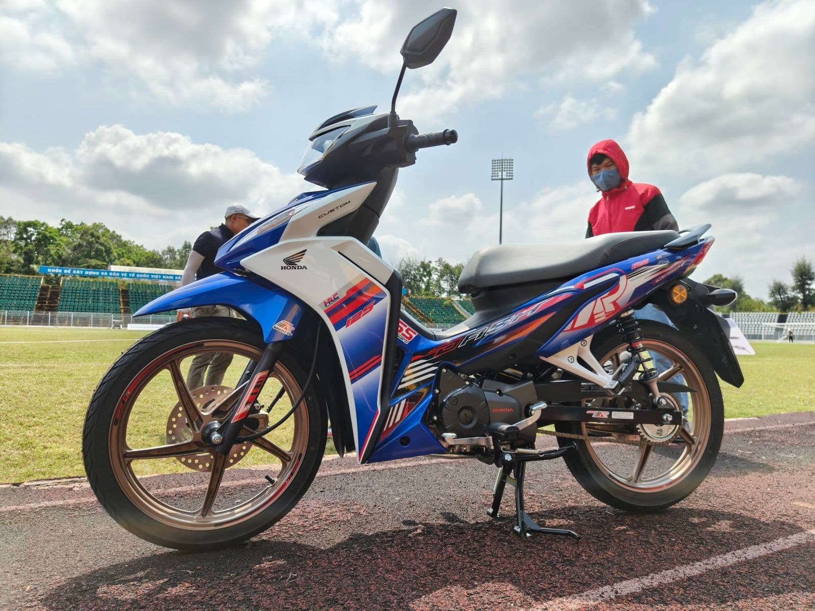 Honda Dash bất ngờ về Việt Nam, giá dễ chơi