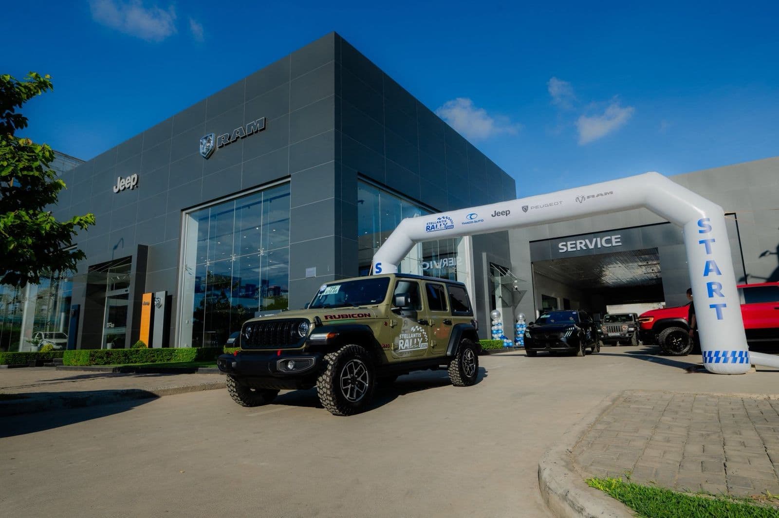Jeep Wrangler và Ram 1500 "Tái xuất" Việt Nam với giá 'hời'