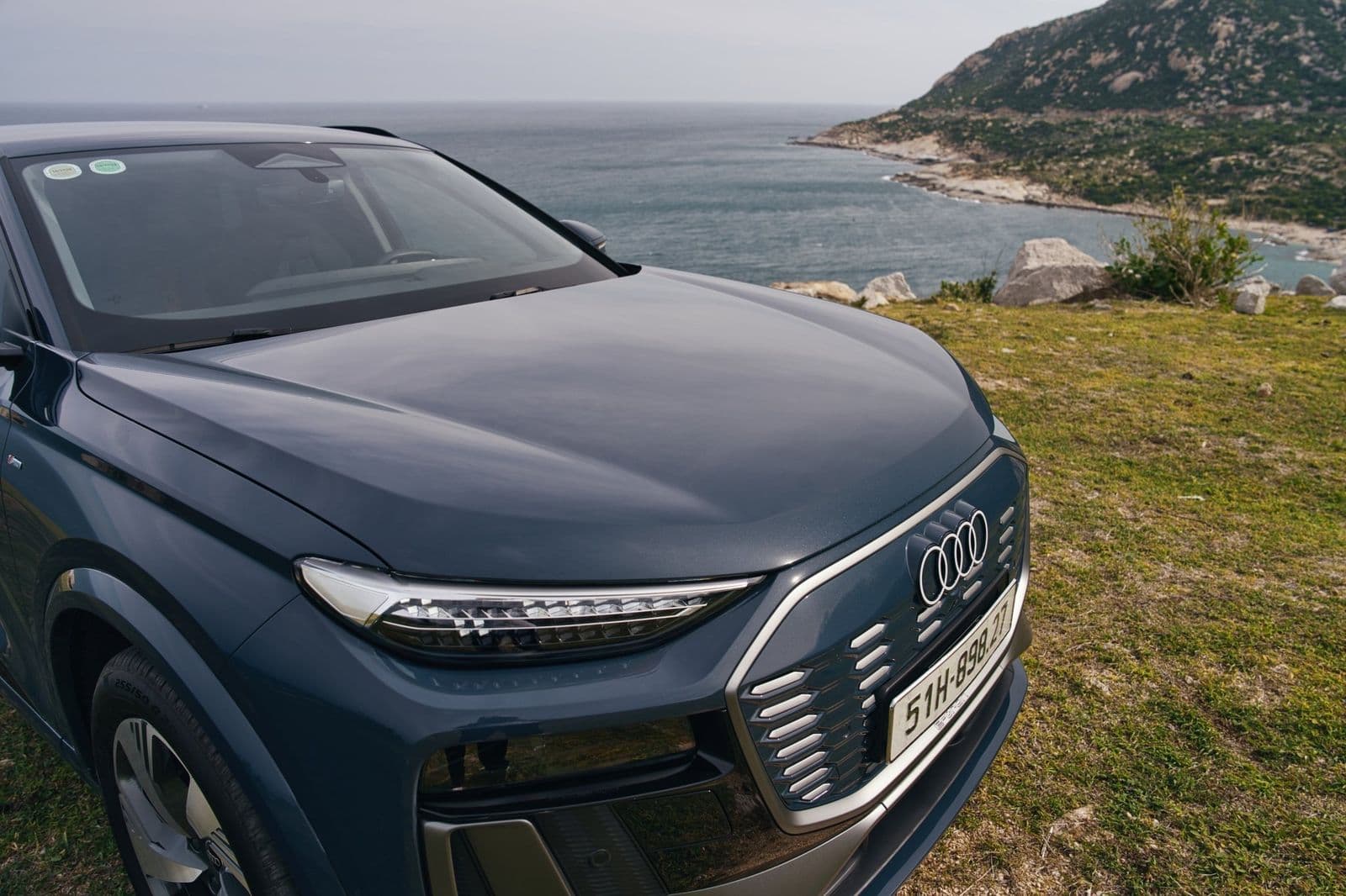 Audi Q6 e-tron 2026- SUV thuần điện hạng sang | 3,2 tỷ đồng