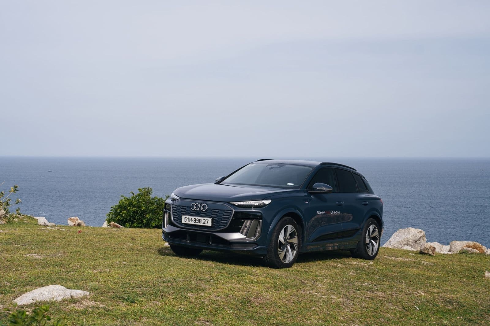 Audi Q6 e-tron 2026- SUV thuần điện hạng sang | 3,2 tỷ đồng