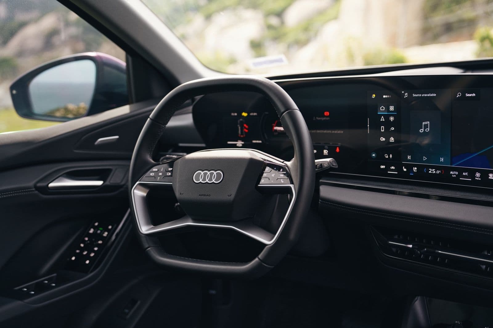 Audi Q6 e-tron 2026- SUV thuần điện hạng sang | 3,2 tỷ đồng