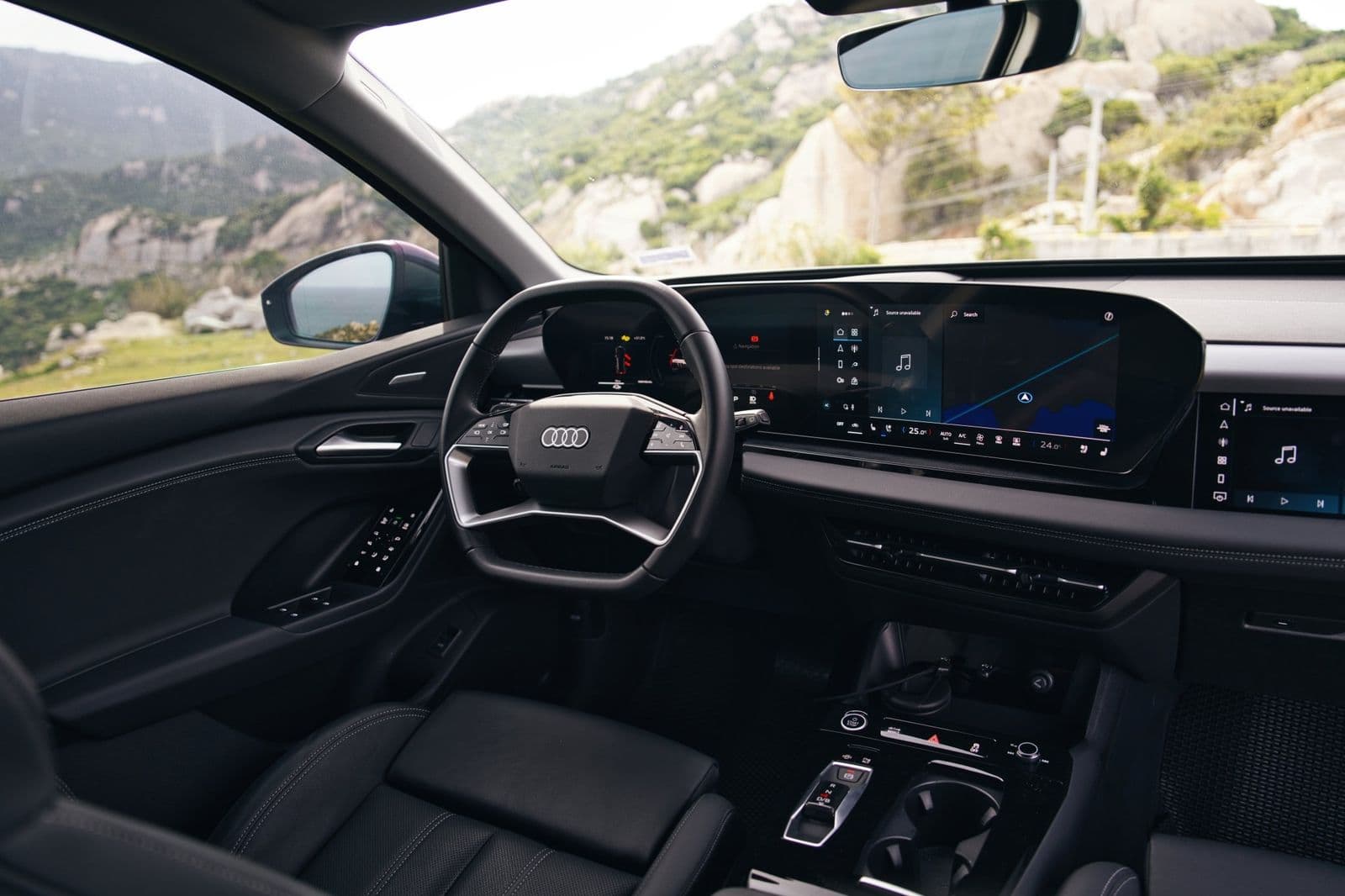 Audi Q6 e-tron 2026- SUV thuần điện hạng sang | 3,2 tỷ đồng