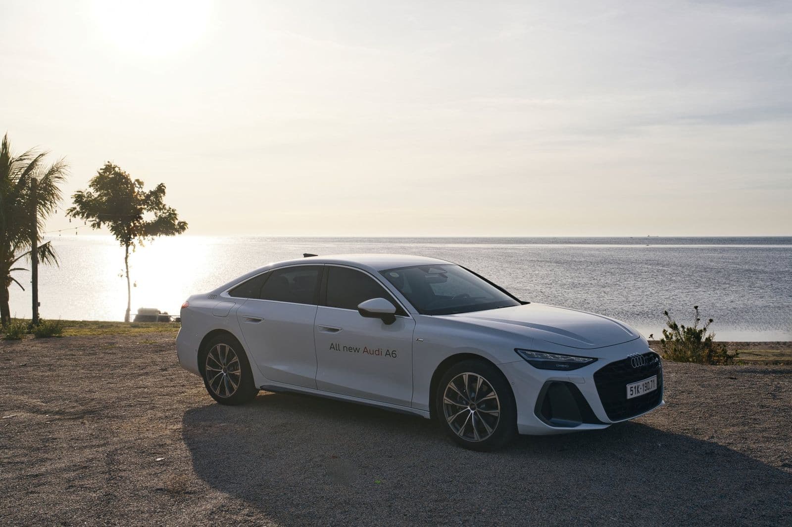 Audi A6 2026 - sedan hạng sang | 2,8 tỷ đồng