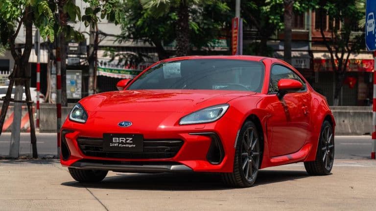 Subaru BRZ 2026 số sàn: Khi 'bất tiện' thành đặc quyền xa xỉ