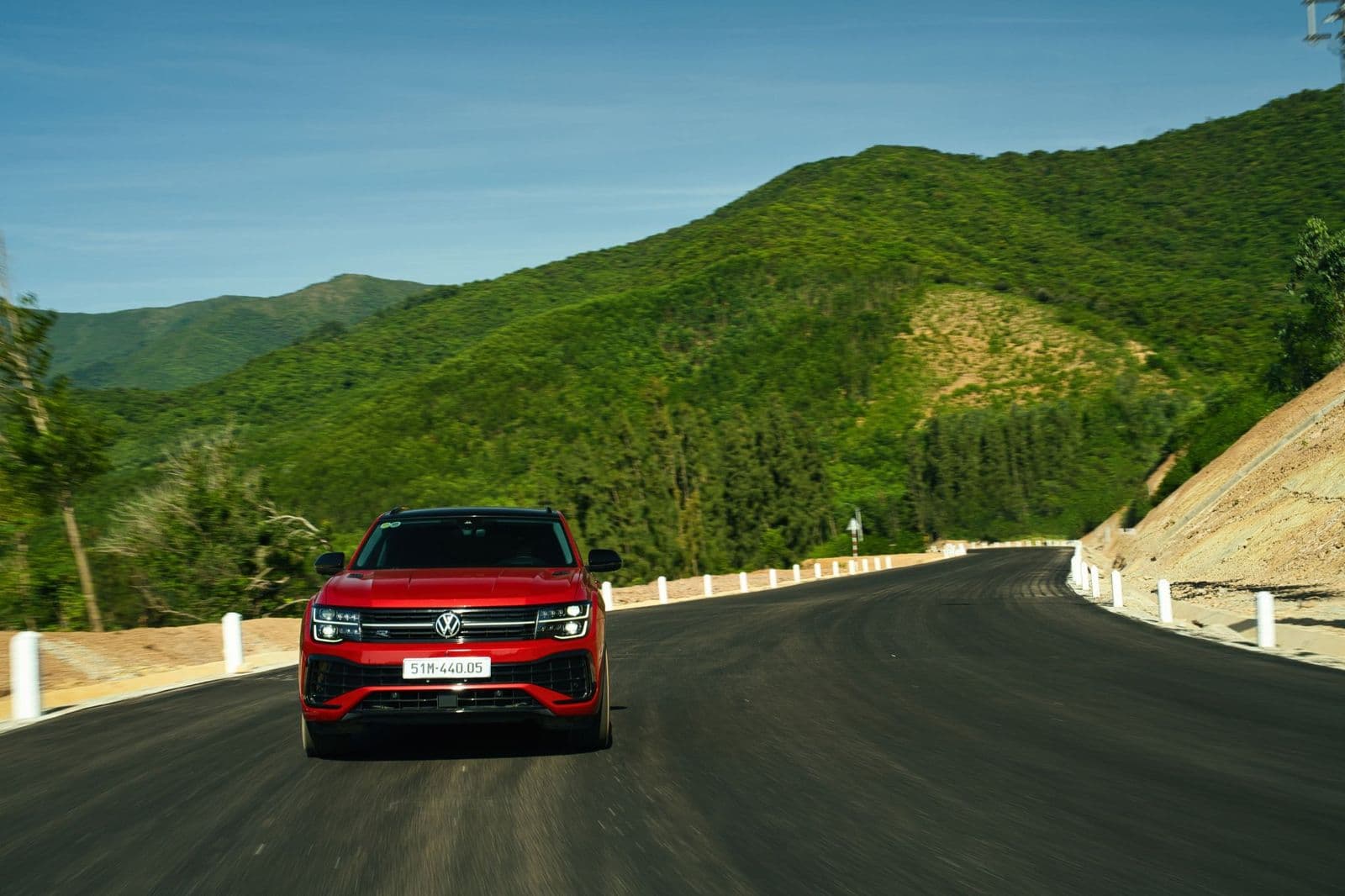 VOLKSWAGEN TERAMONT X PLATINUM 