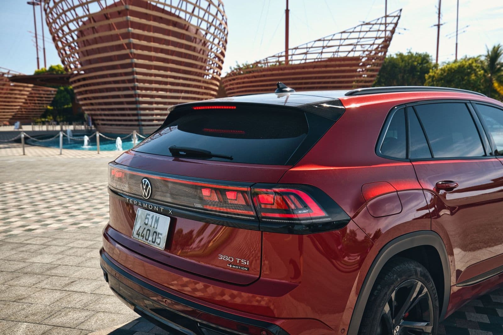 VOLKSWAGEN TERAMONT X PLATINUM 