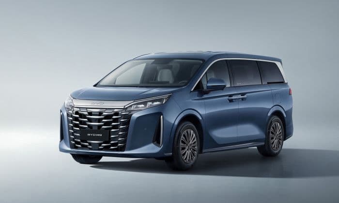 BYD M9 2025
