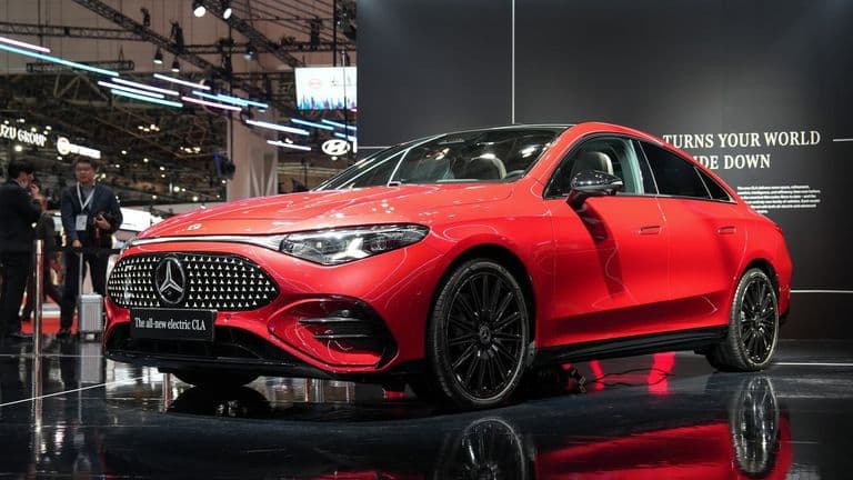 Mercedes-Benz nhận cọc xe điện CLA 200: Giá dự kiến dưới 1,7 tỷ 