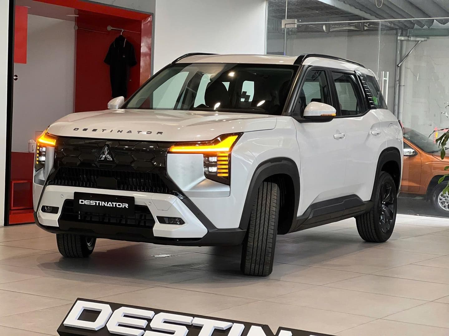 Hàng loạt xe SUV giảm giá tại Việt Nam: Cuộc đua giành thị phần gay gắt