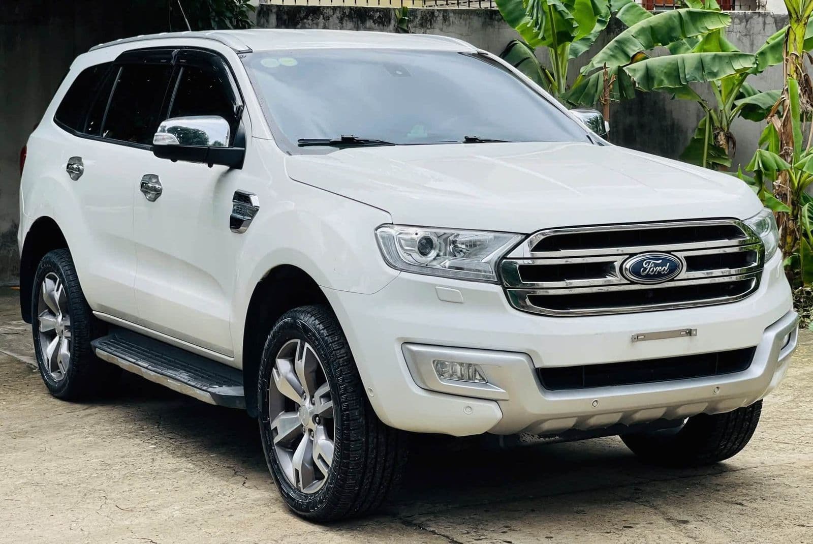 Chơi xe cũ máy dầu: cứ Ford mà 'nện'