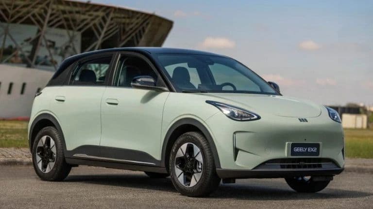 Đại lý nhận cọc Geely EX2 tại Việt Nam, thách thức VF5