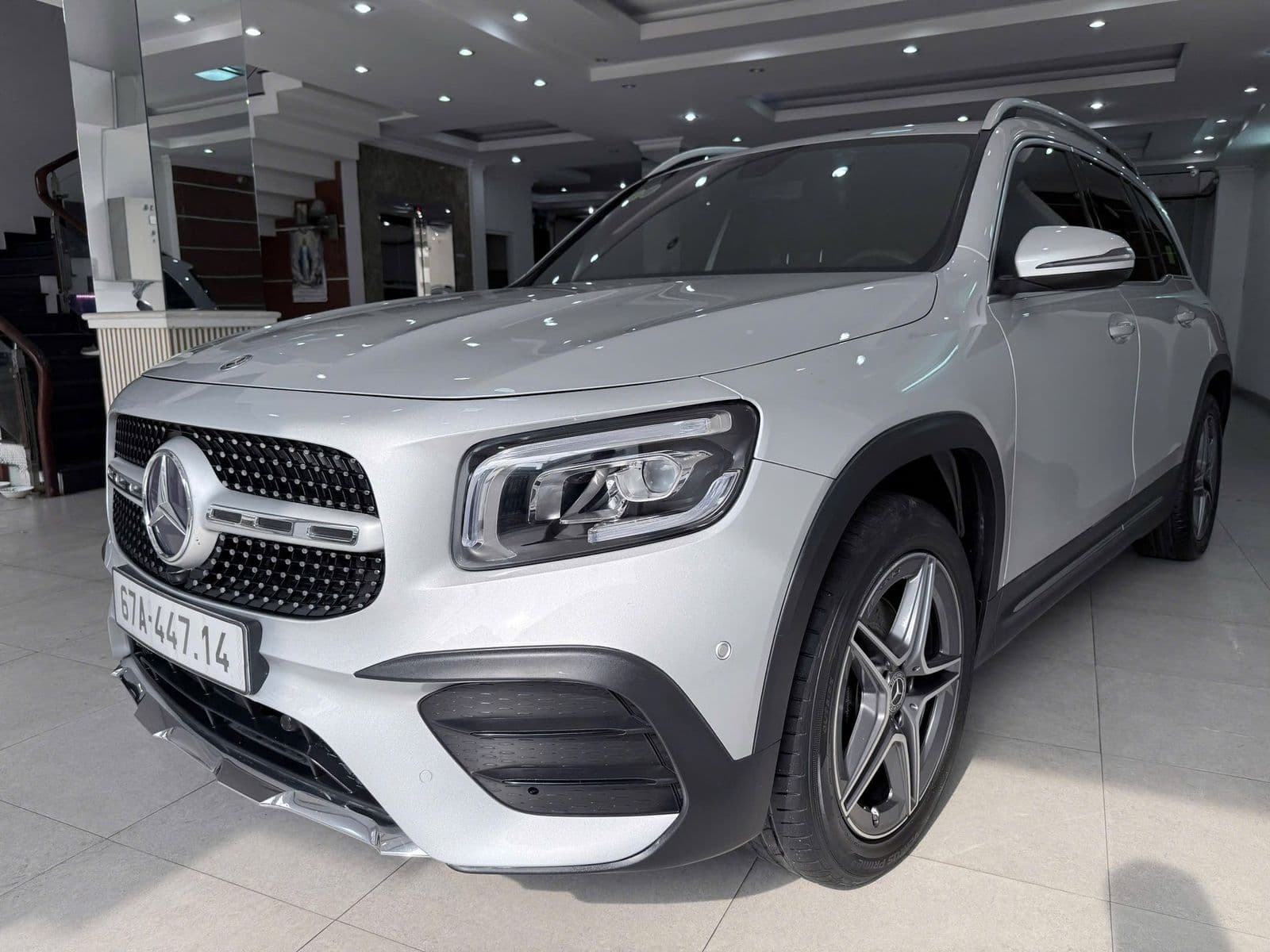 Bất ngờ: Mercedes GLB 200 AMG đời 2020 bán lại với giá hơn 900 triệu