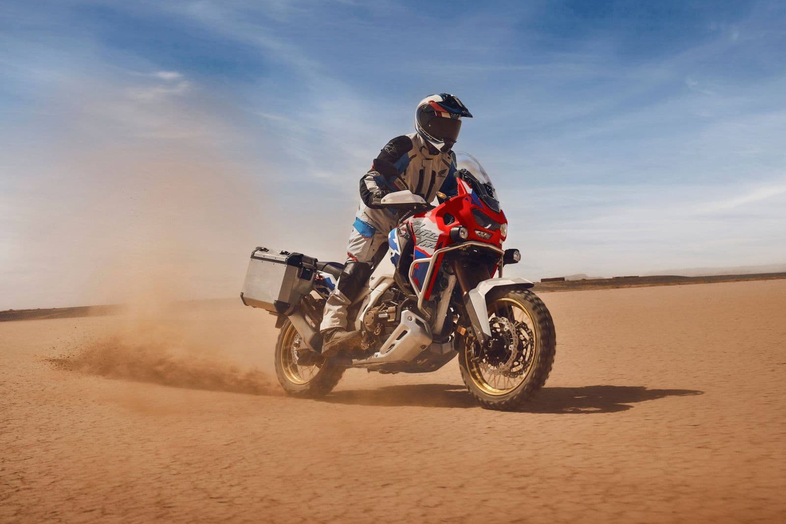 Honda Việt Nam trình làng Africa Twin 2026: giá từ 540,99 triệu đồng