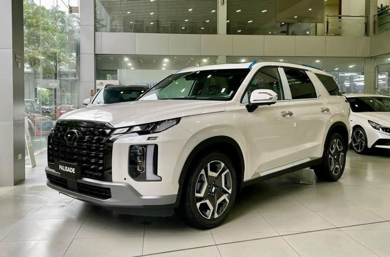 Hyundai Palisade giảm giá niêm yết tới 170 triệu đồng