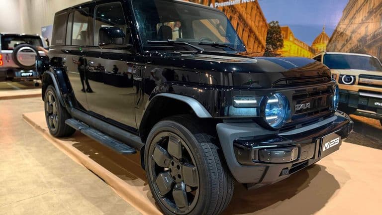 Ngắm thực tế iCaur V23 tại Việt Nam: SUV điện cho 'dân chơi'