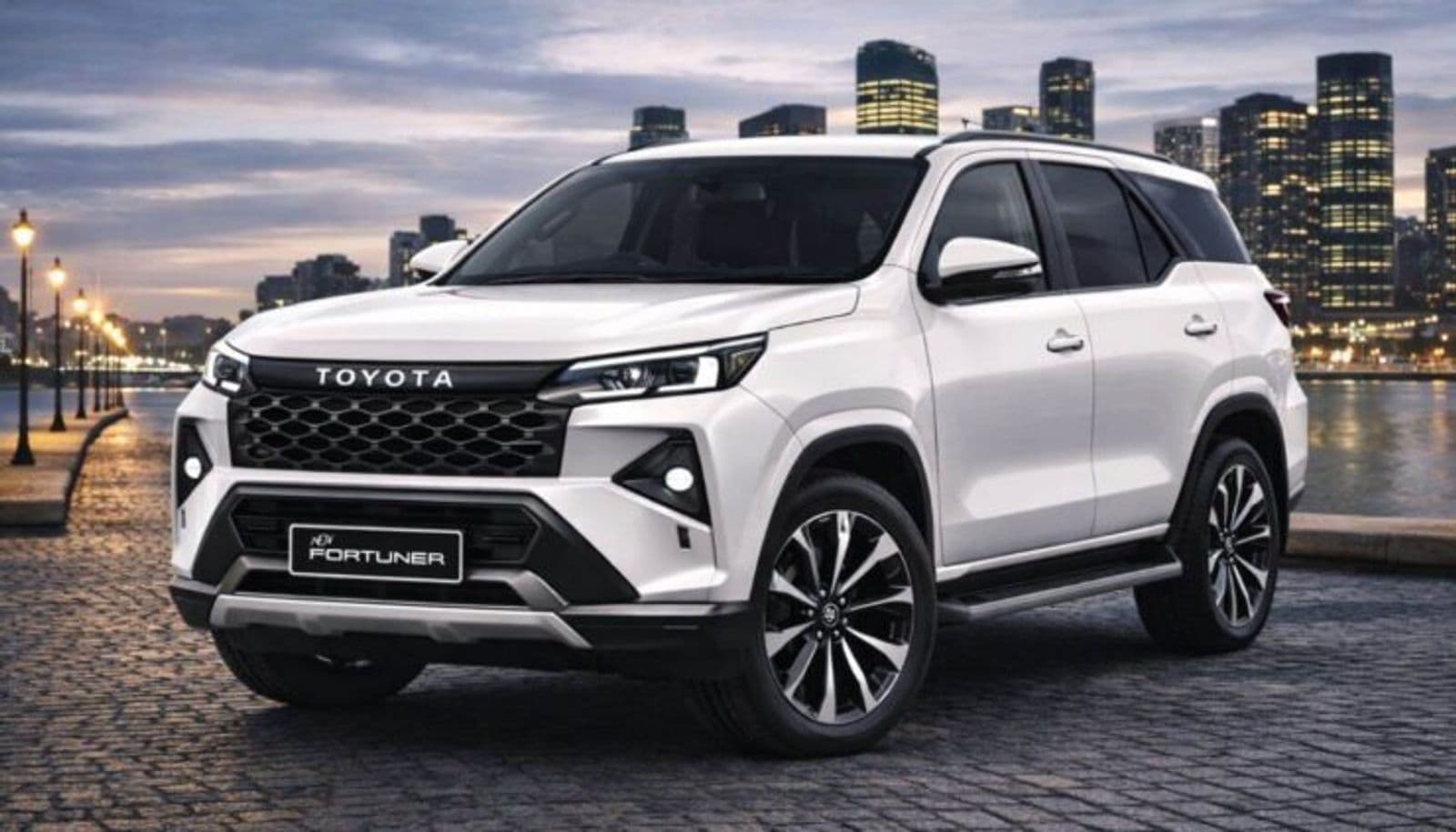 Loạt nâng cấp đáng chú ý trên Toyota Fortuner thế hệ mới sắp ra mắt
