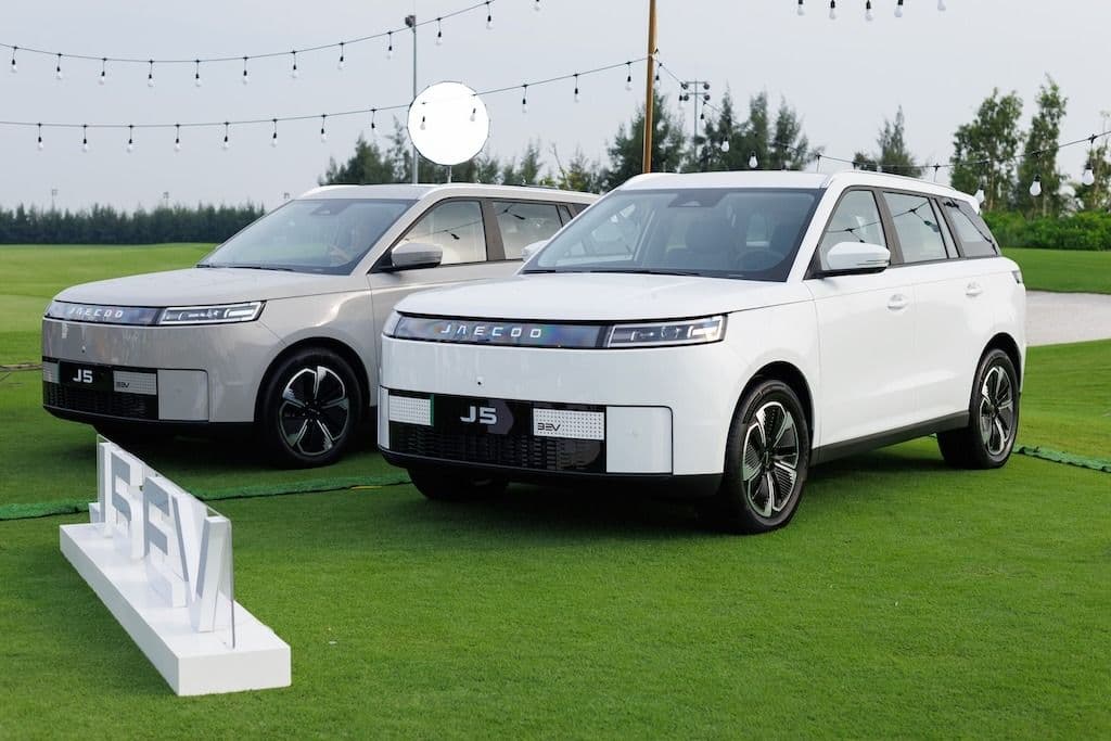 Jaecoo J5 gây 'sốc' với giá bán từ 499 triệu đồng