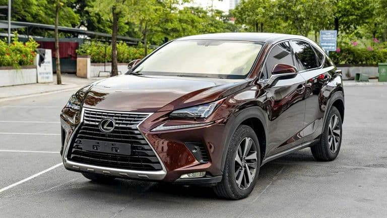Chơi xe Lexus: thích mượt mà thì đây là món hời, nhưng...