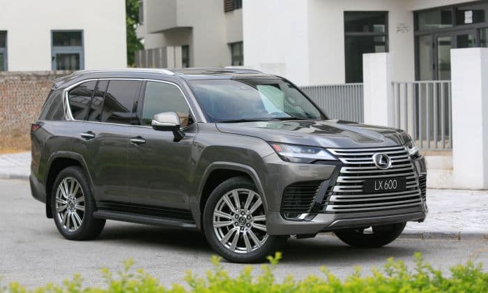 Lexus LX600 2022
