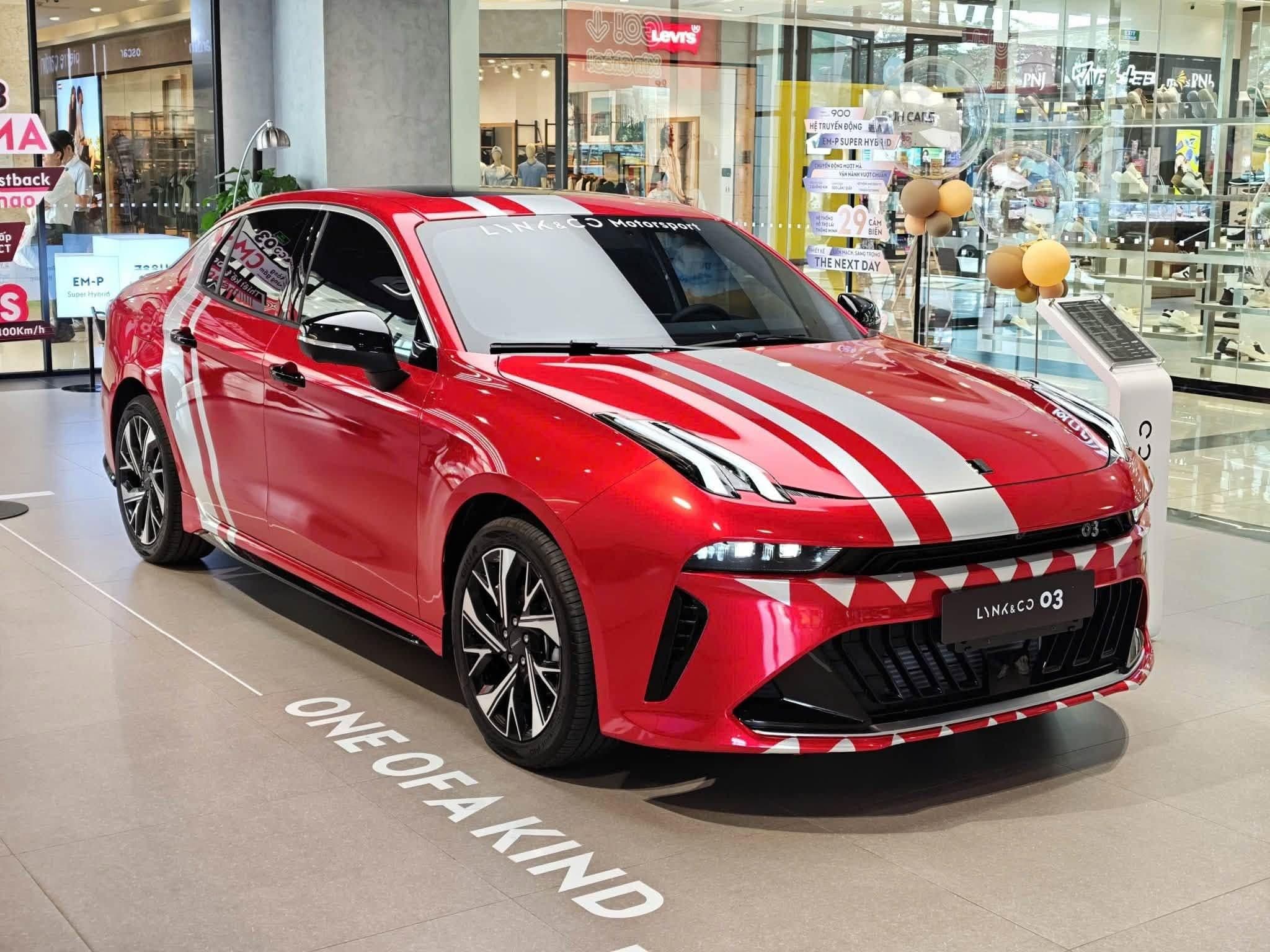 Lynk & Co 03 gia nhập Việt Nam: cắt ADAS, giá tương đương Honda Civic