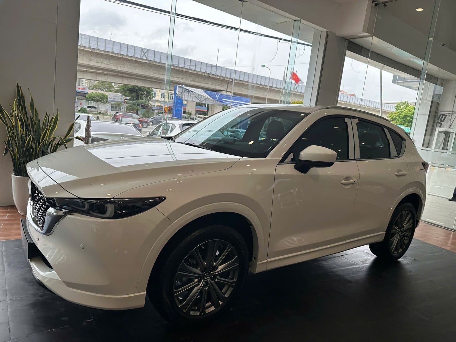 Mazda CX-5 giảm giá kỷ lục tại đại lý, chỉ còn 685 triệu đồng