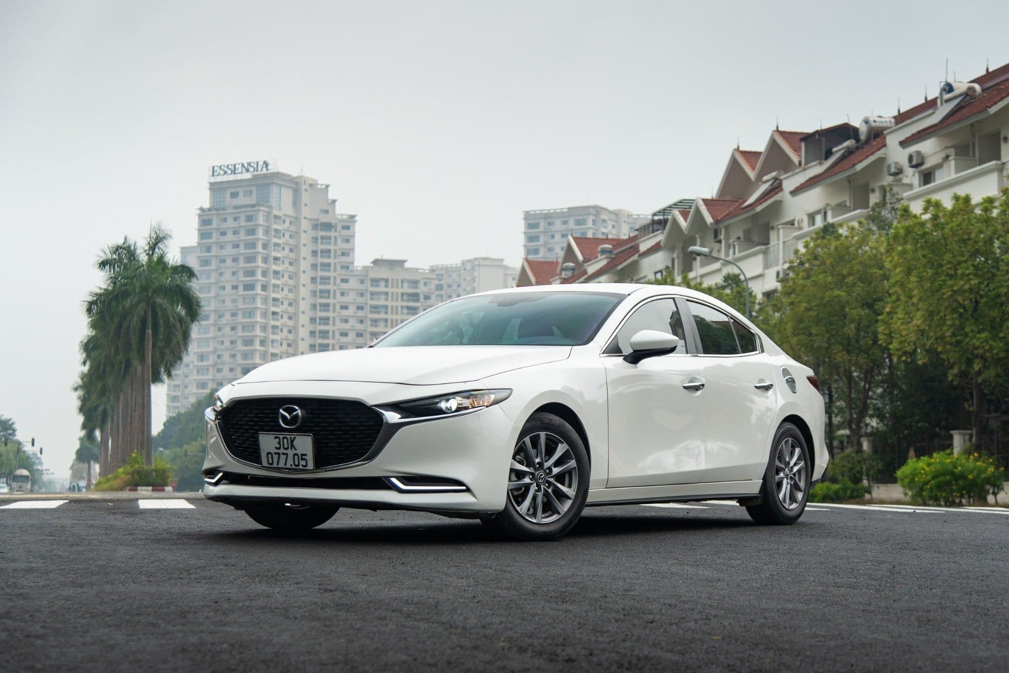 Giật mình nhìn lại Mazda3: nay giá rẻ ngang Honda City 
