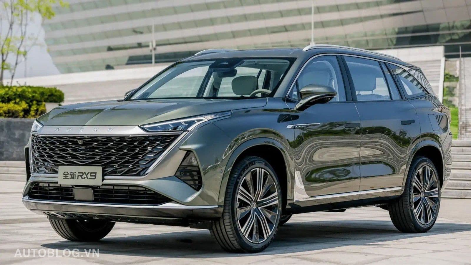 MG RX9 sắp về Việt Nam, to ngang Hyundai Palisade