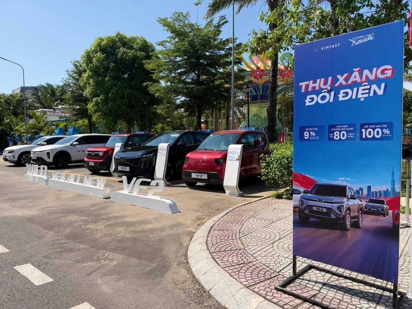 Chuỗi 880 sự kiện “Thu xăng đổi điện” của VinFast phủ sóng 88 trung tâm thương mại Vincom