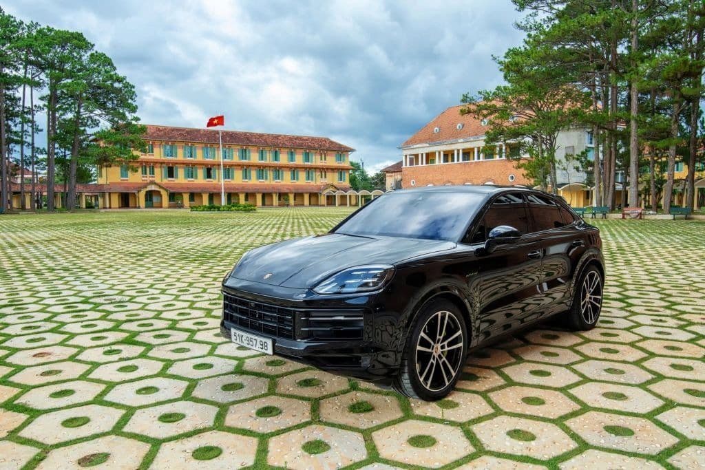 Porsche Together đổ bộ TP.HCM: Quy tụ hơn 100 xe thể thao, lần đầu trưng bày Porsche GT