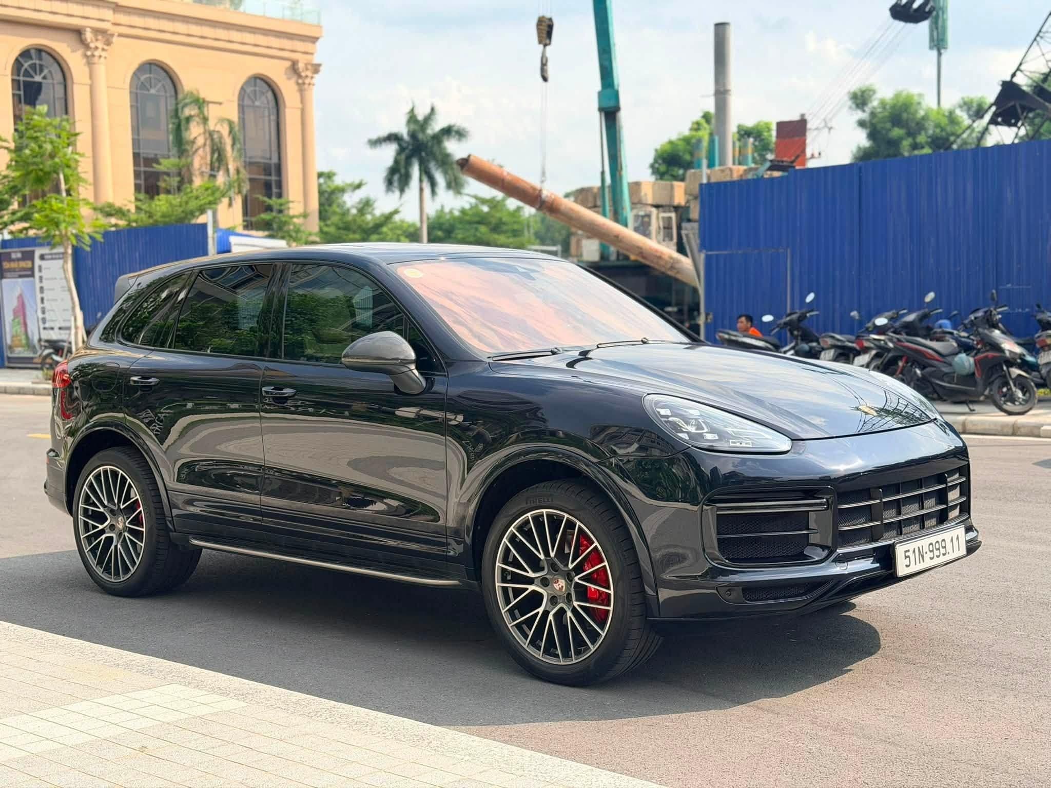 1,5 tỷ mua Porsche Cayenne 2015 - hơn 10 năm vẫn 'chất'