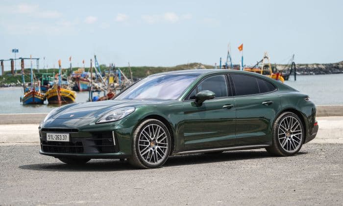 Porsche Panamera 2024