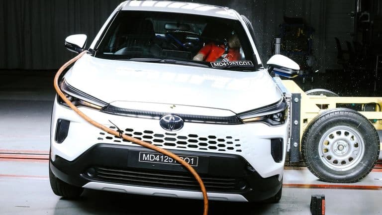 Toyota Corolla Cross chỉ đạt 2/5 sao an toàn
