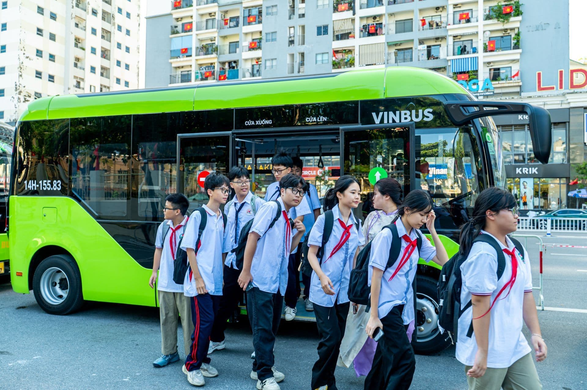 50 xe Vinbus đưa đón học sinh miễn phí tại Quảng Ninh