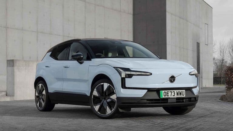 Triệu hồi hơn 40.000 xe điện Volvo EX30, người dùng lưu ý gì?