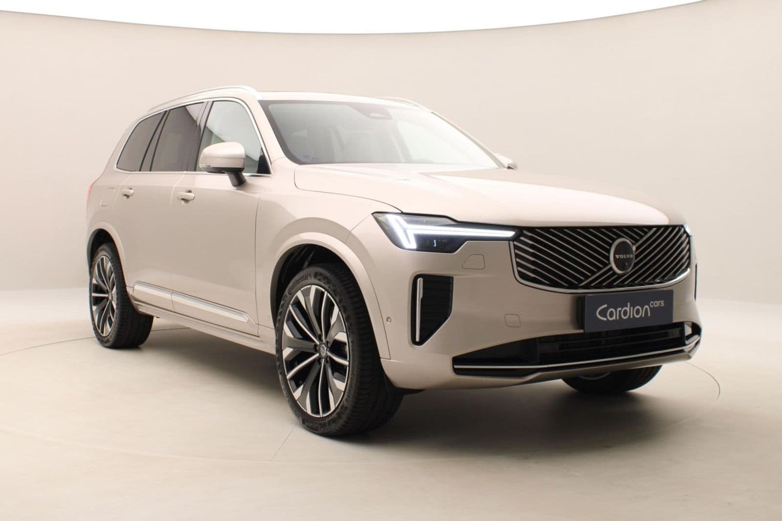 Volvo XC90 2026 chốt lịch ra mắt tại Việt Nam vào 20/3