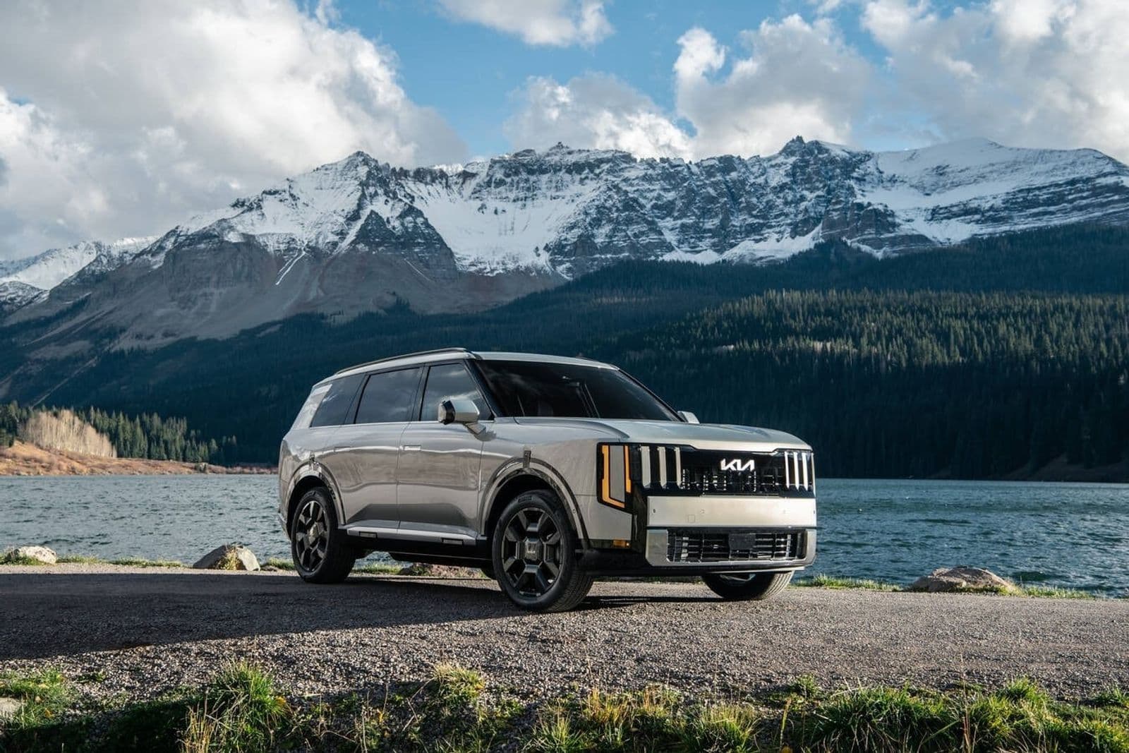 Xe mới: Kia Telluride Hybrid 2027