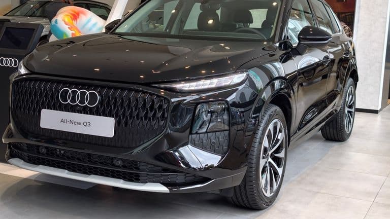 Chi tiết Audi Q3 2026 vừa cập bến Việt Nam: Thay đổi toàn diện, giá từ 2,099 tỷ đồng