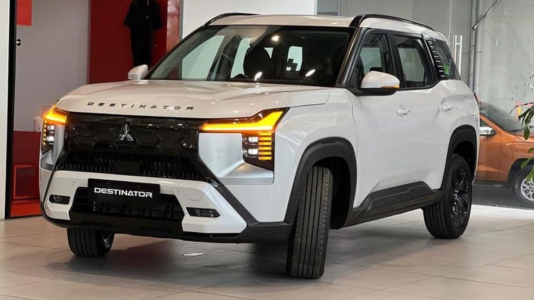 Hàng loạt xe SUV giảm giá tại Việt Nam: Cuộc đua giành thị phần gay gắt