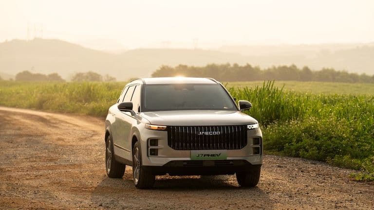 Jaecoo J7 PHEV – cho người Việt thích xe điện nhưng 'ngại' sạc