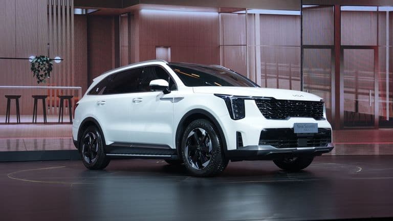 Chi tiết Kia Sorento Hybrid 2026 ra mắt Việt Nam