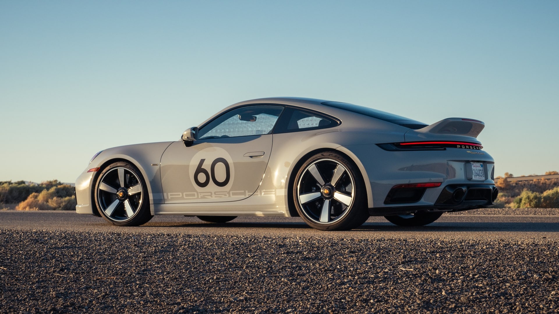 024-2023-Porsche-911-Sport-Class