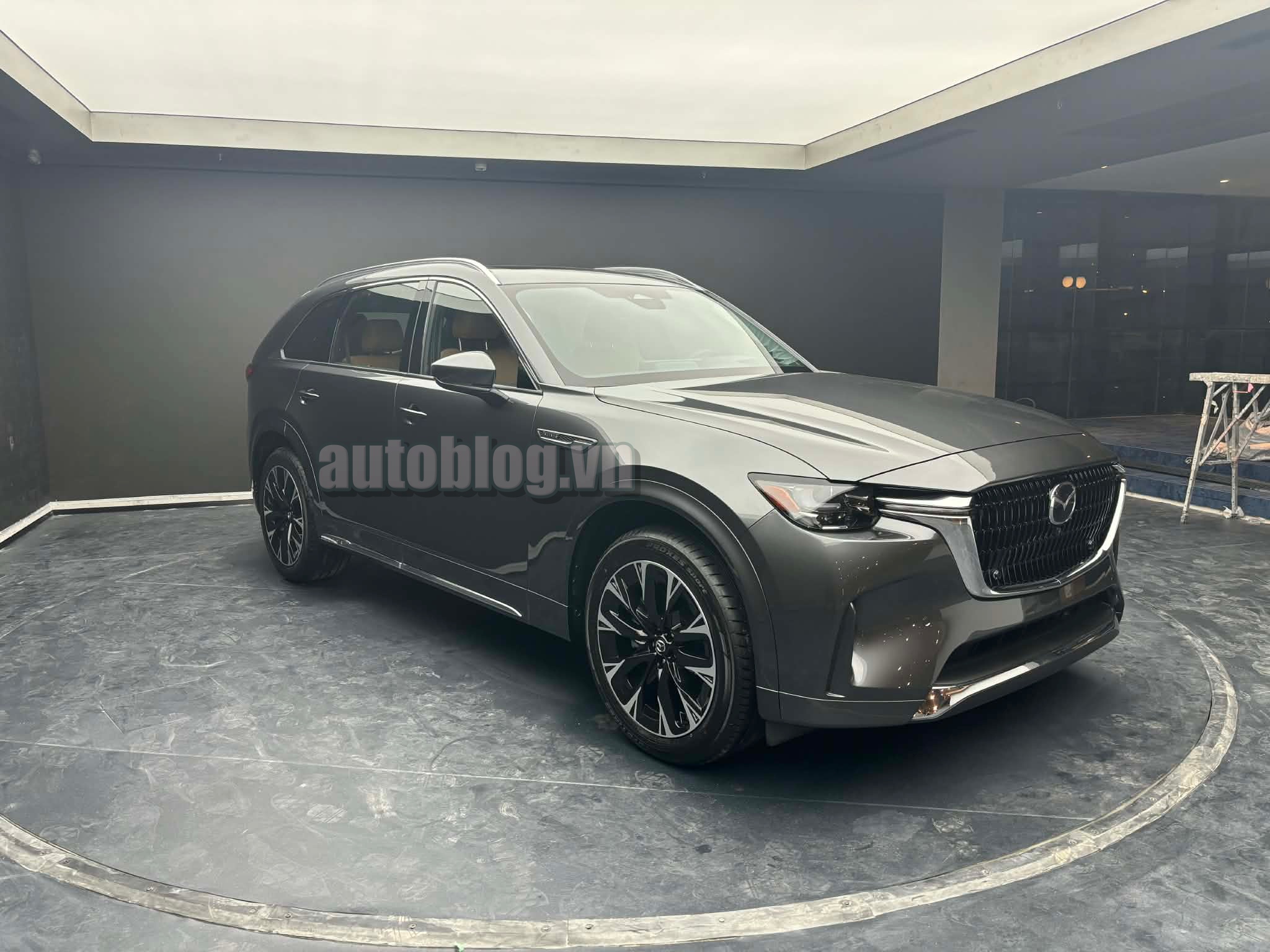 0e5317b1-d088-4ace-9bbb-b967e41e7a3a