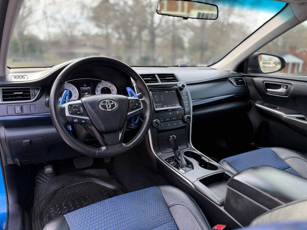 2016_toyota_camry-pic-3218362221830153919-1024x768