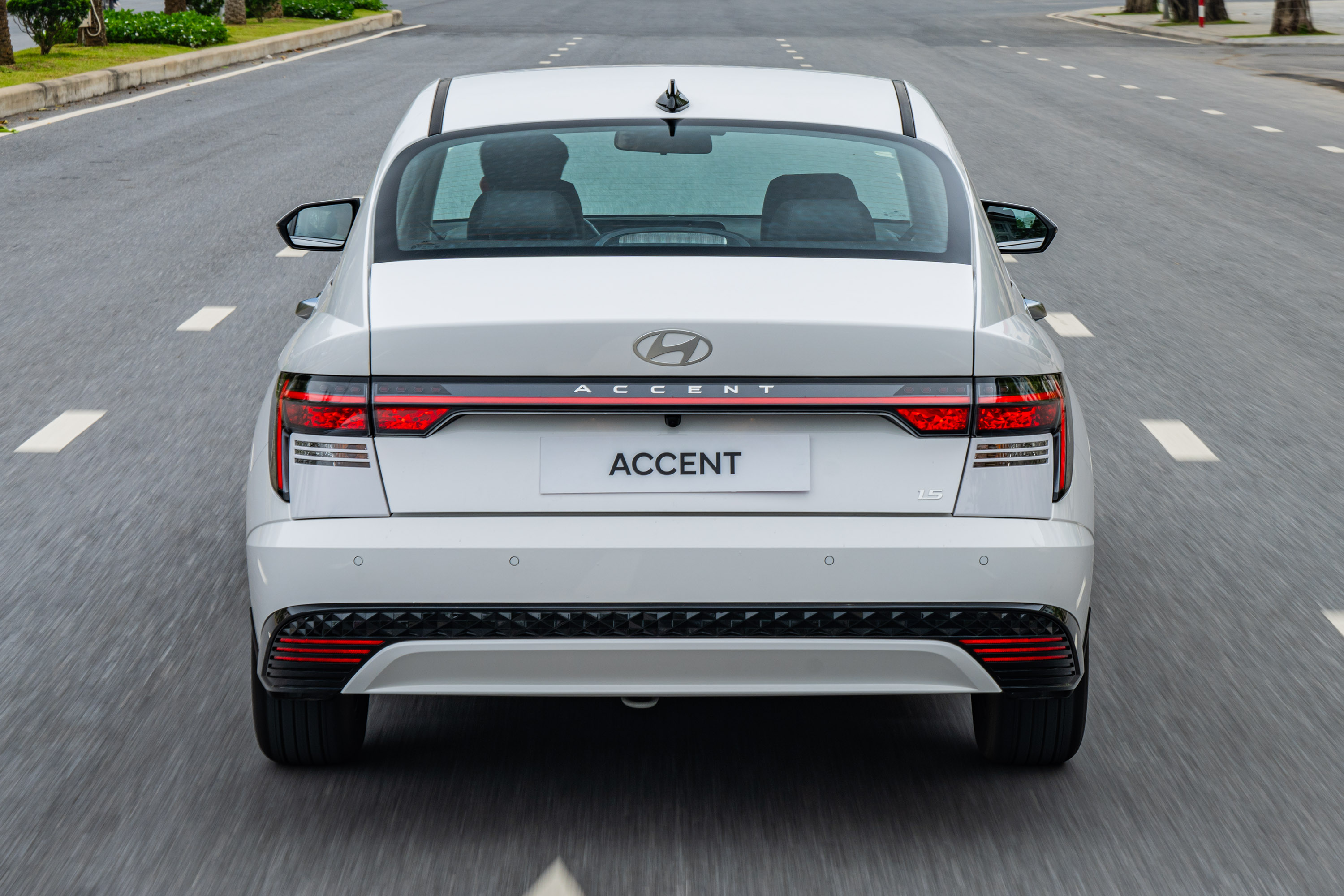 Hyundai Accent All New - 10