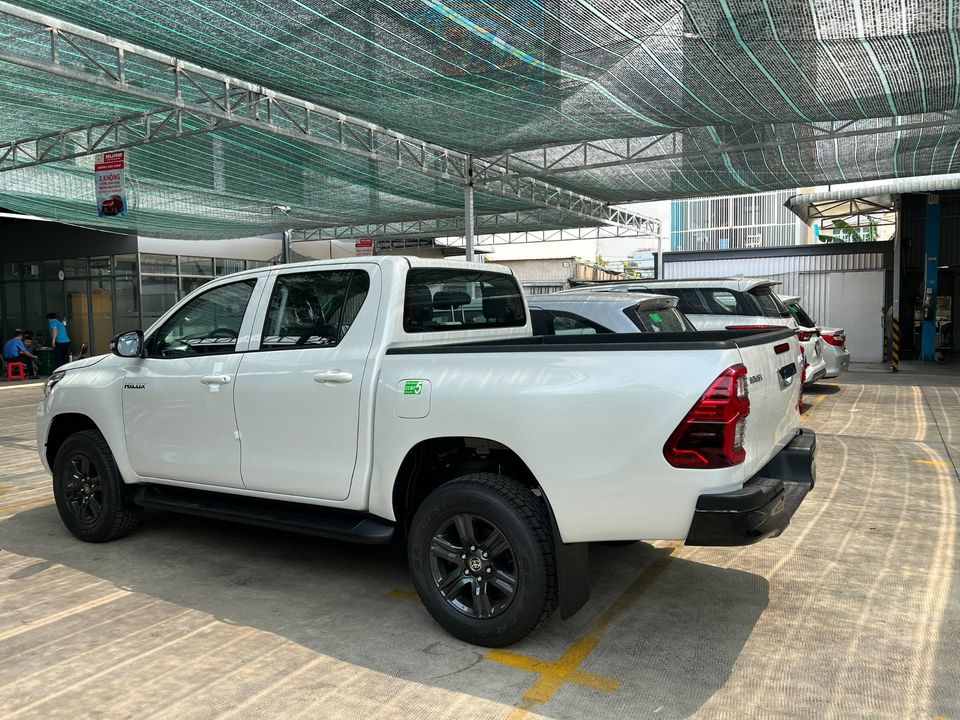 toyota hilux (6)