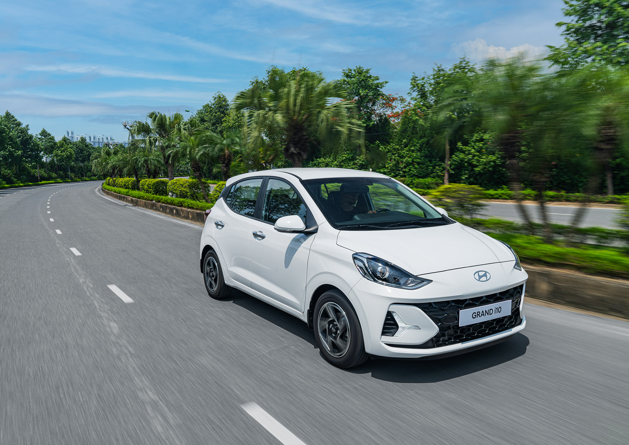 New Grand i10 Hatchback - 1