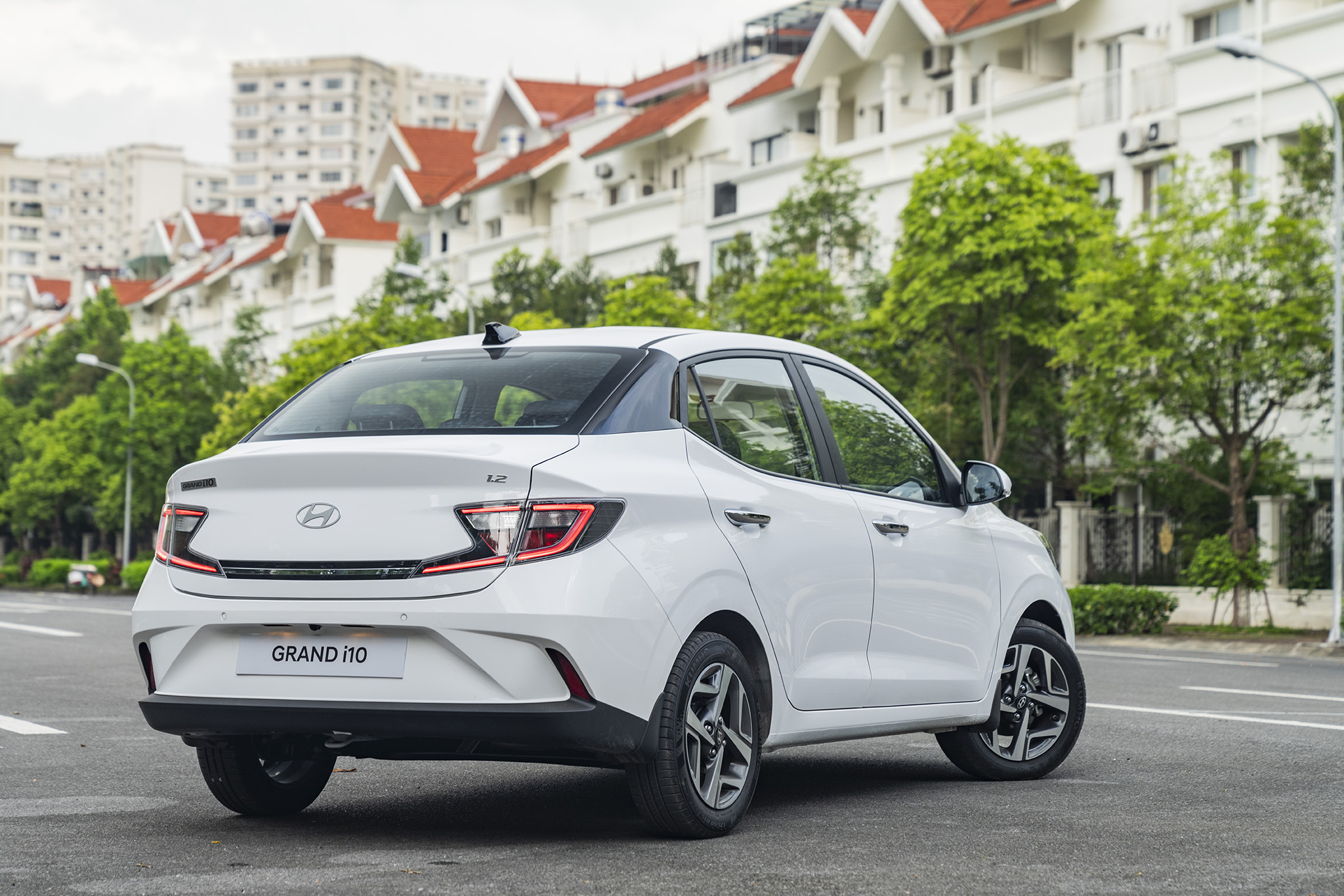 New Grand i10 Sedan - 7