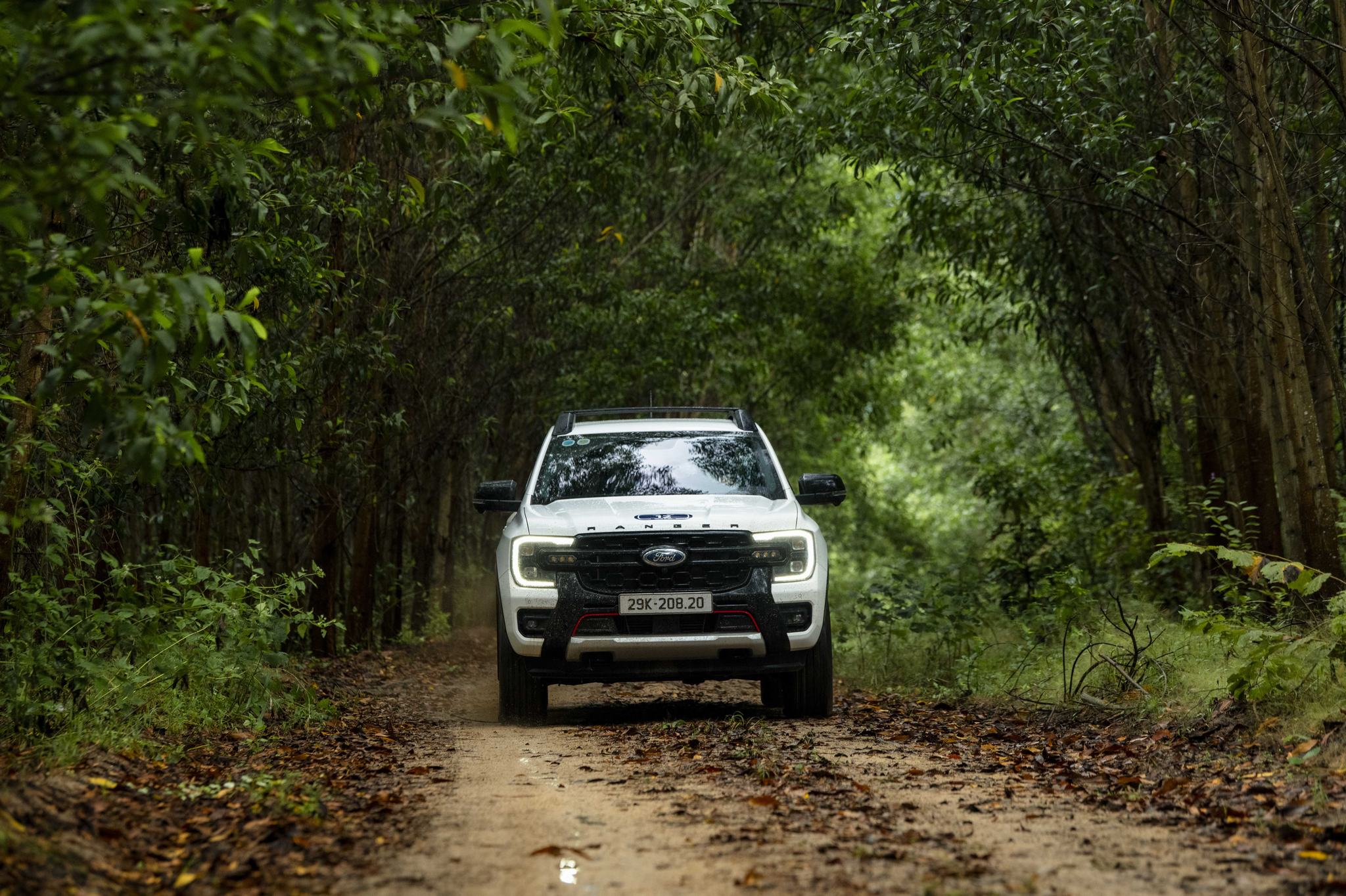 Ford Hanh trinh Offroad_1 6