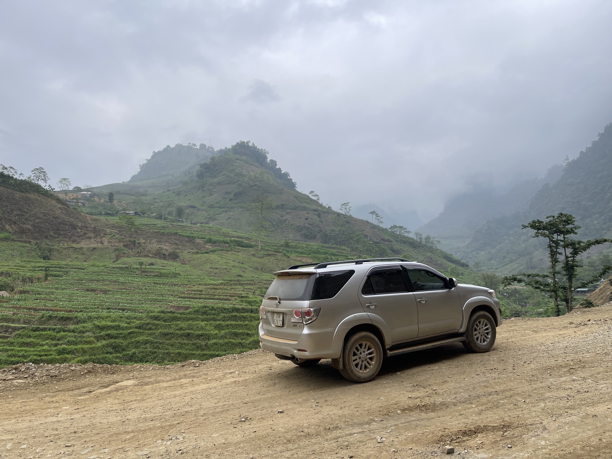 toyota fortuner 27v (2)