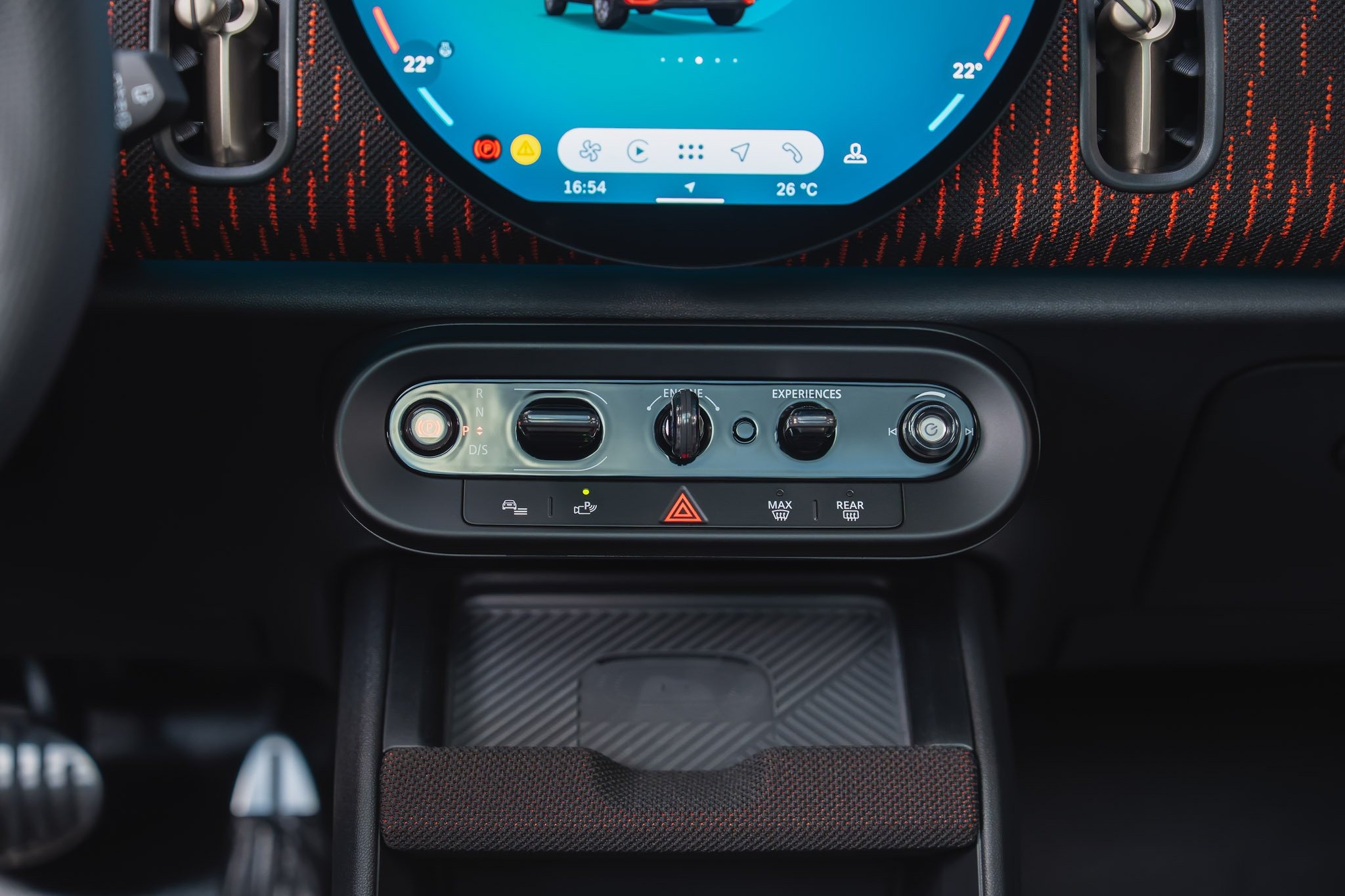 8811913_bo-doi-mini-john-cooper
